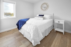 WatersEdge601_13_jpg_WzQLNBMY